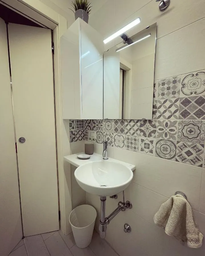 50 Papiniano Apartment Milano 0*,