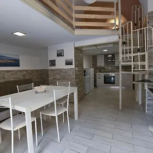 https://san-camillo-house.sicilyhotelsitaly.net